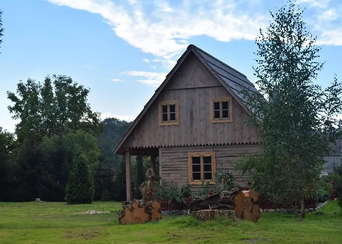 Large, Atmospheric In The Countryside Belczna