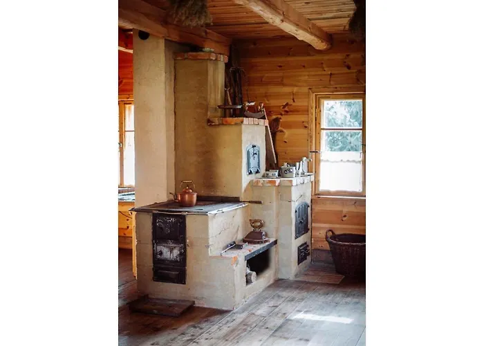 Large, Atmospheric In The Countryside Belczna