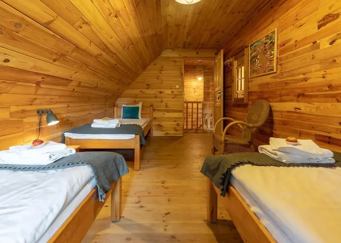 Large, Atmospheric In The Countryside * Belczna